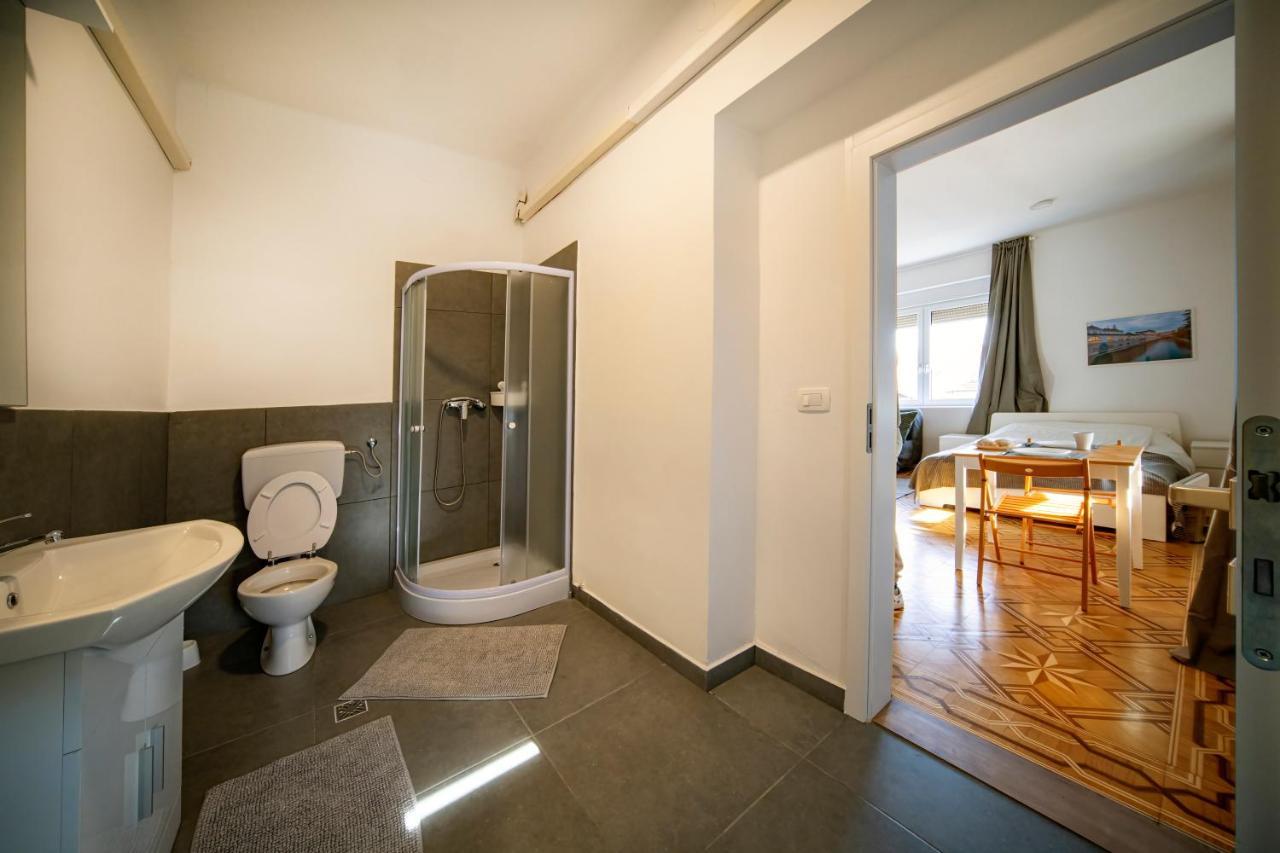 P & B Apartment 卢布尔雅那 外观 照片