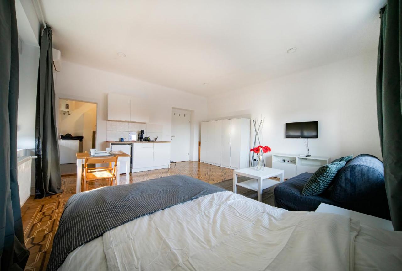 P & B Apartment 卢布尔雅那 外观 照片