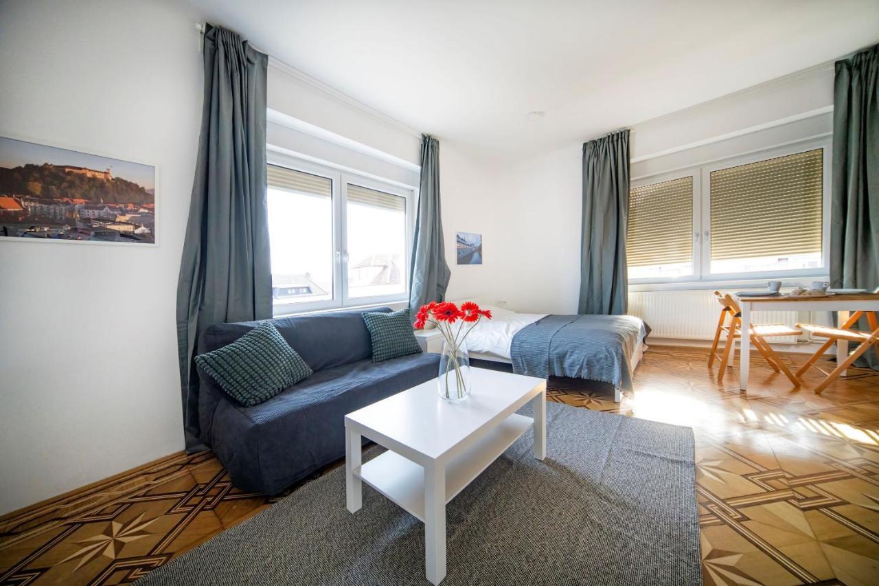 P & B Apartment 卢布尔雅那 外观 照片